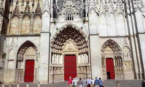 auxerre cathedral gothic