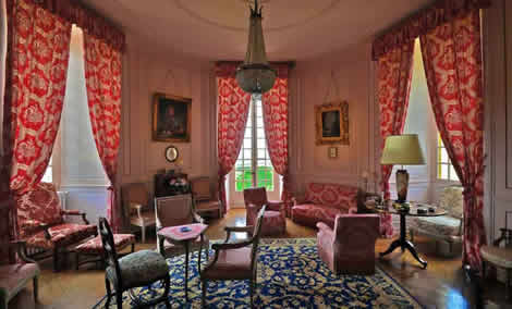 Louis XIV style room