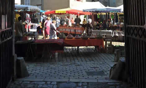 Fruit and vegtable market